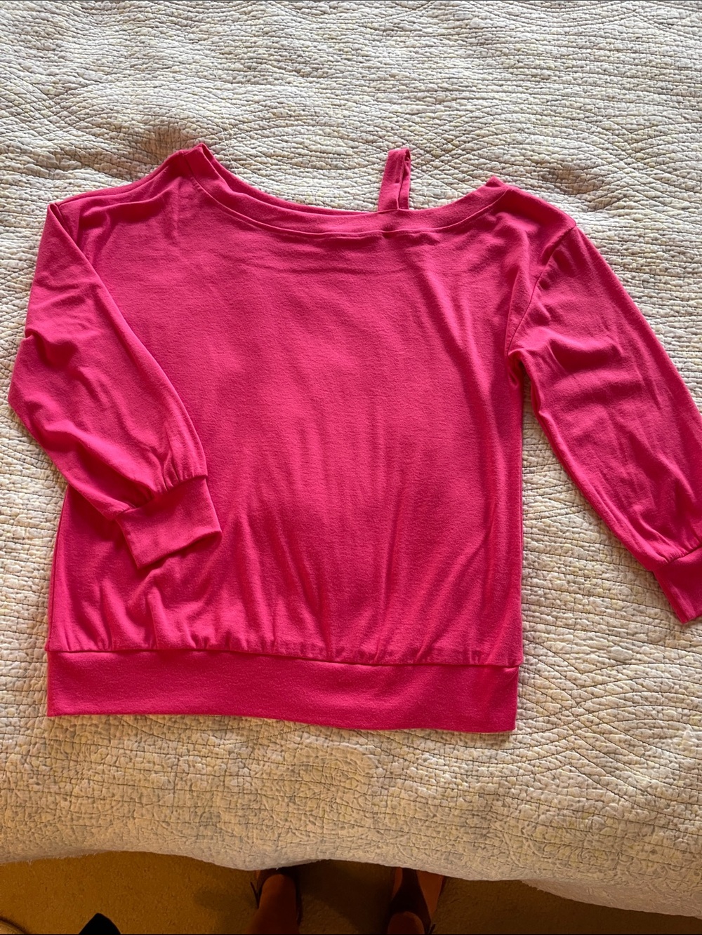 Women's Off-Shoulder Pink Pullover Top-L
